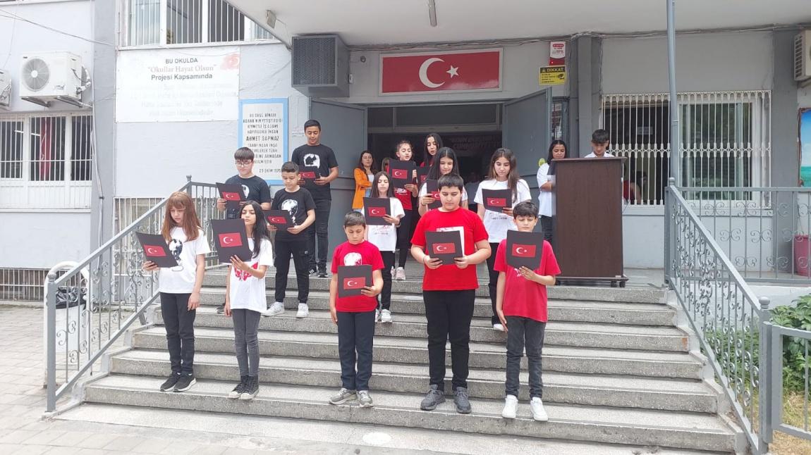 Ulu Önder Atatürk' ün Türk gençliğine armağanı olan 